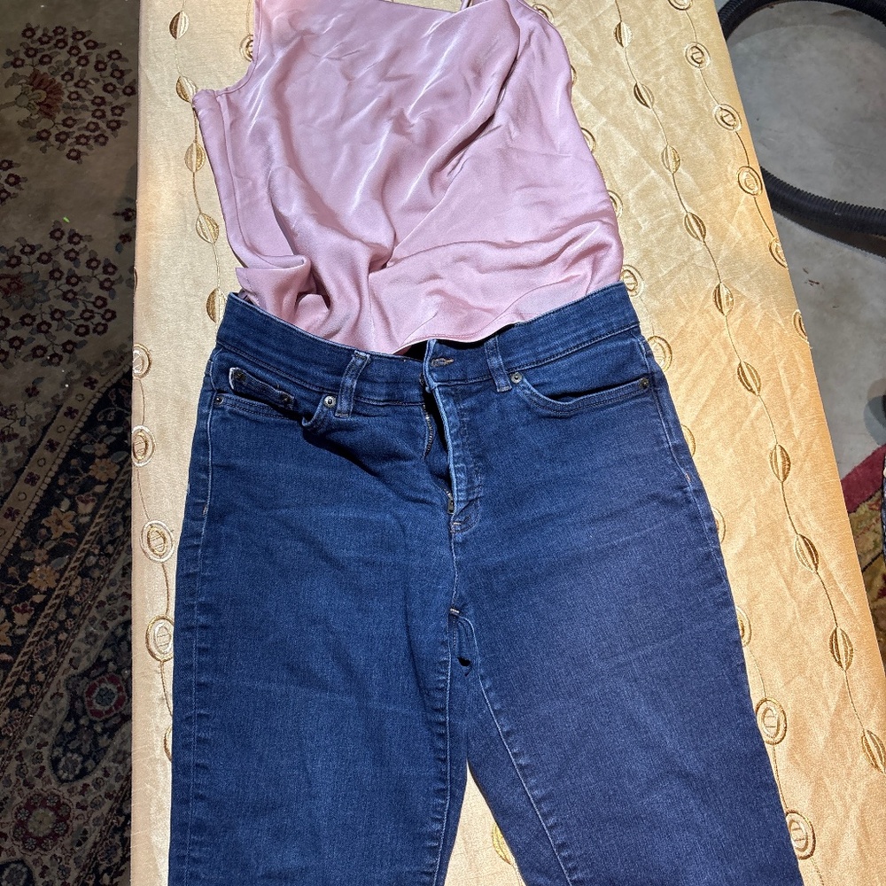 Outfit for medium size lady
